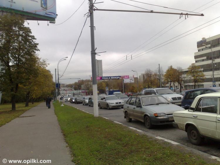 Водители стали чуть-чуть дисциплинированнее. Пару раз мне уступили дорогу на пешеходнике